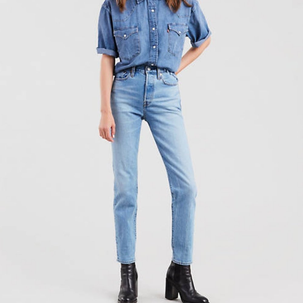 Levi's High Rise Straight Jeans - Light Blue